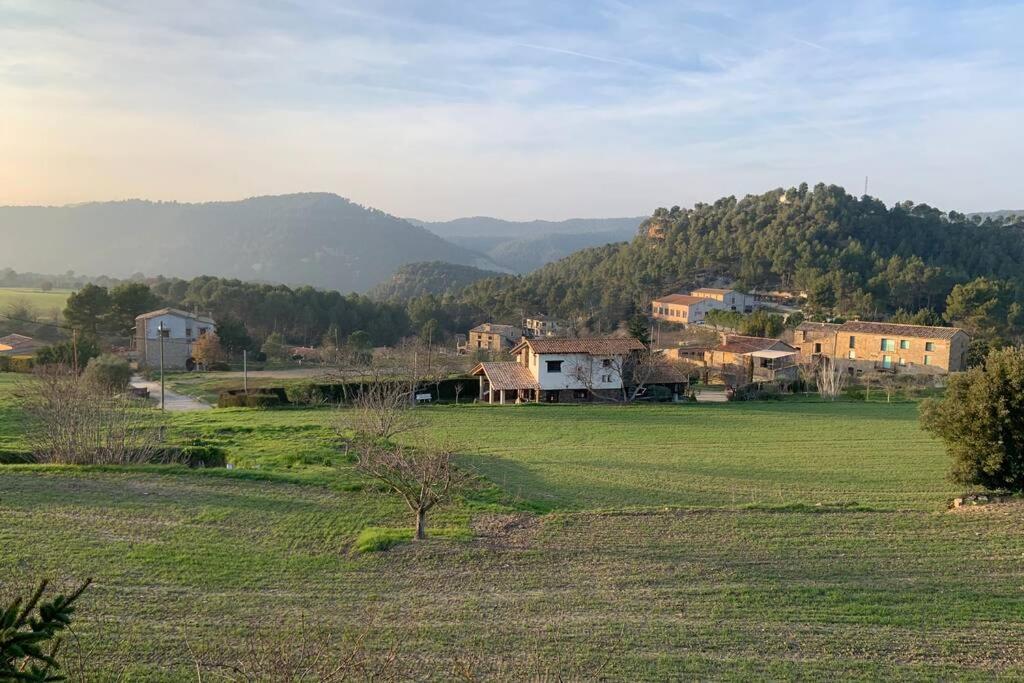 Masia Can Castanyola Marganell Esterno foto