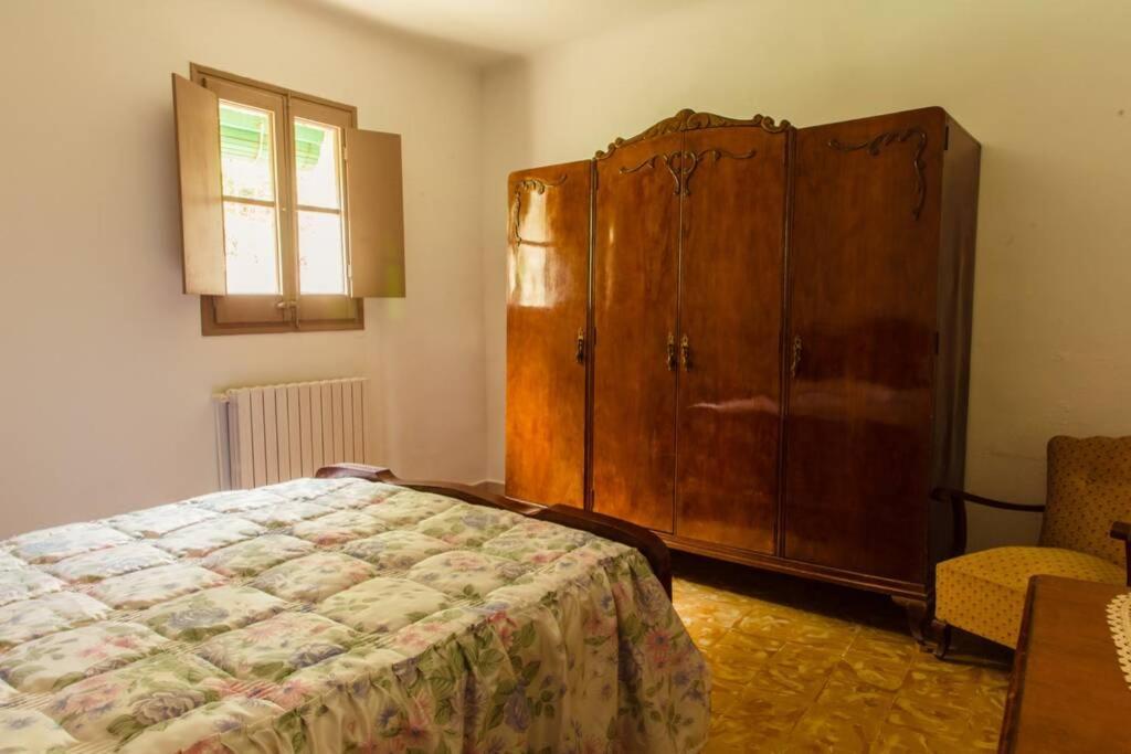 Masia Can Castanyola Marganell Esterno foto